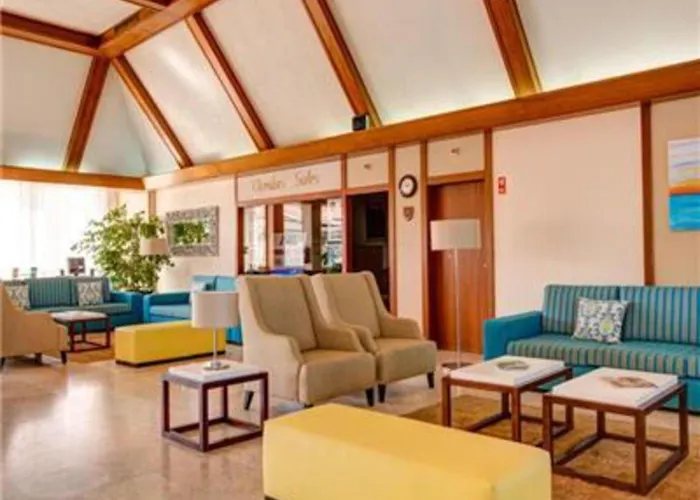 A Wow 2 Bedroom Sea View